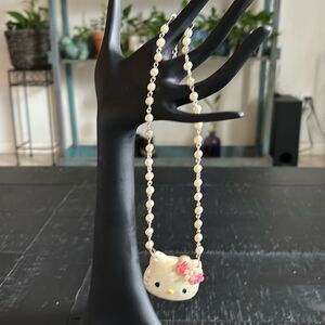 Vintage Hello Kitty Costume Jewelry Faux Pearl Necklace​​​